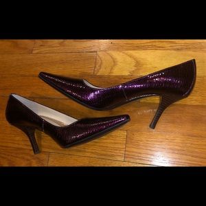 Calvin Klein Dolly, Purple Patent 8M, NEW